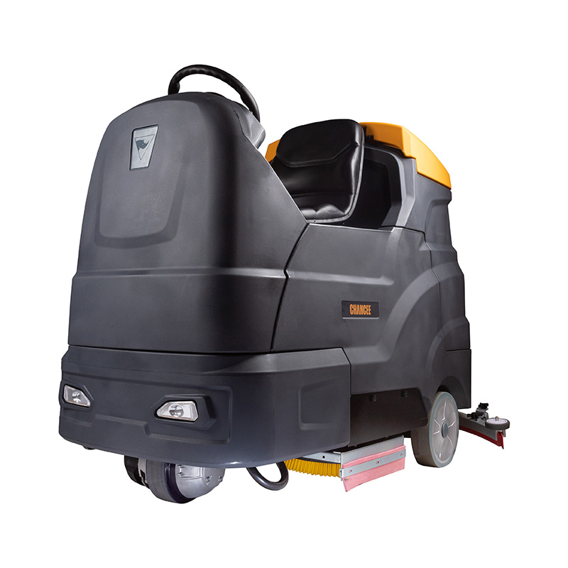 Поломоечная машина с местом оператора Chancee K90 (гелевый 36В / 226Ач)